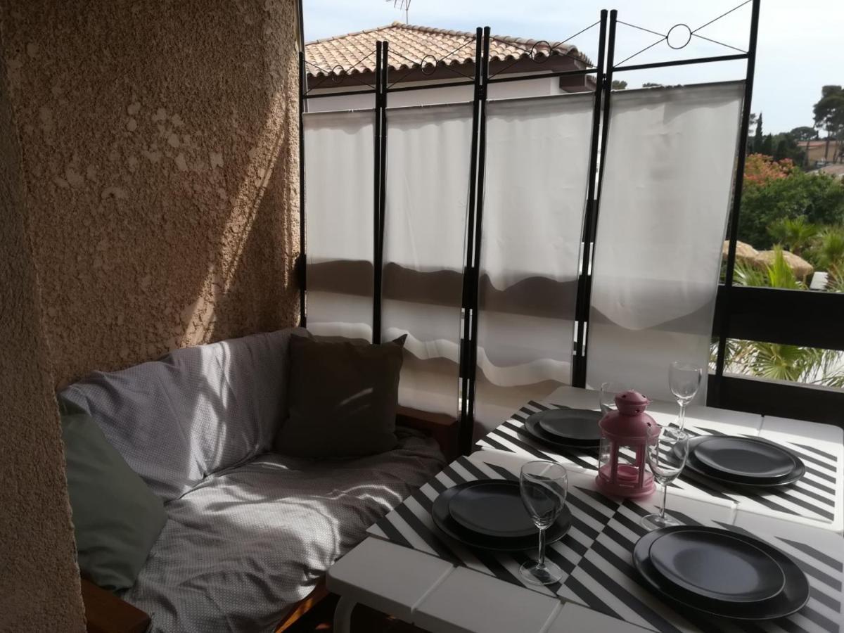 Appartement terrasse vue mer, plage gorguette à 1 minute à pied, wifi,clim, parking clos privatif Sanary-sur-Mer Exterior foto